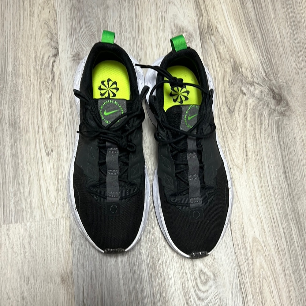 Nike Black and Neon Green Athletic Shoes